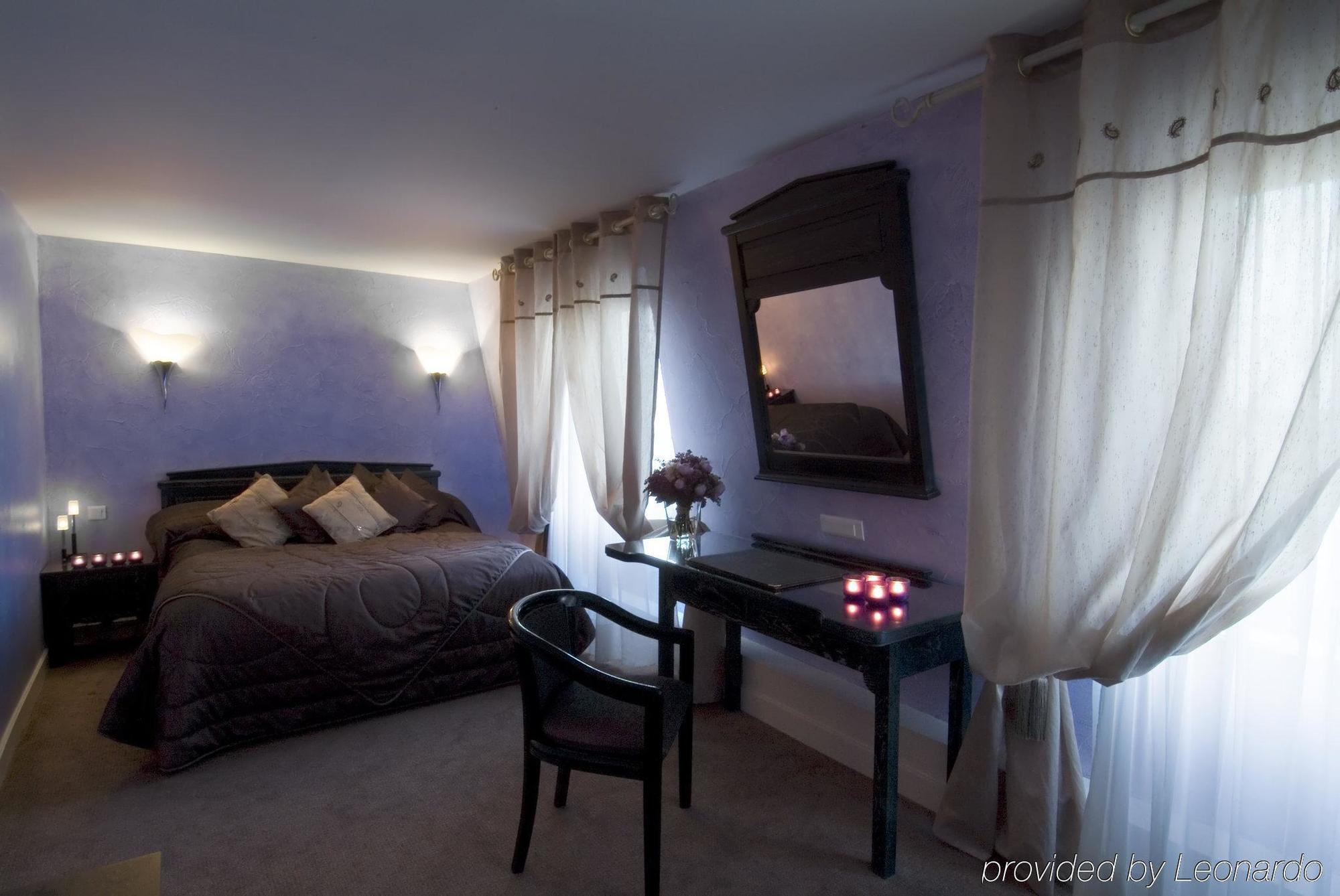 Hotel Restaurant Napoleon フォンテーヌブロー 部屋 写真