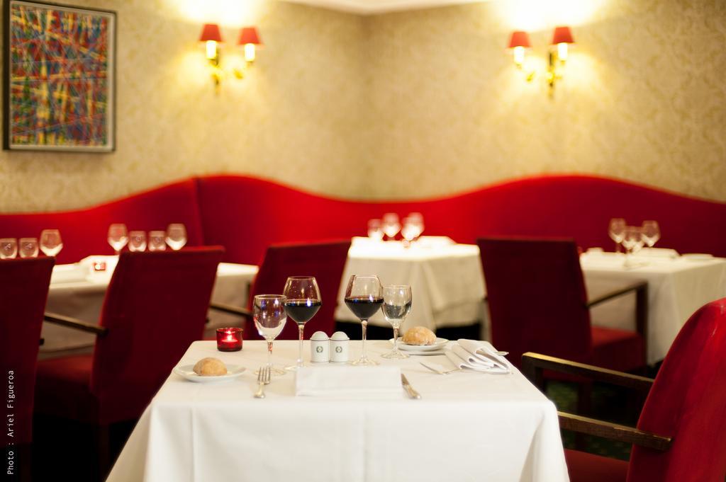 Hotel Restaurant Napoleon フォンテーヌブロー エクステリア 写真